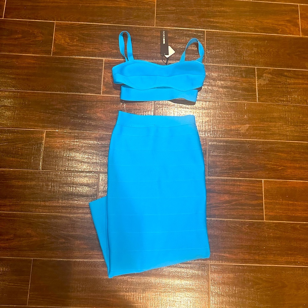 Beautiful matching 2 piece set